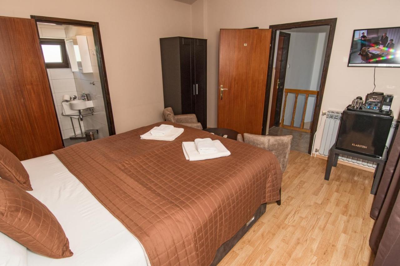 Bed and Breakfast Breakfast & Bed Anita Medolino Esterno foto